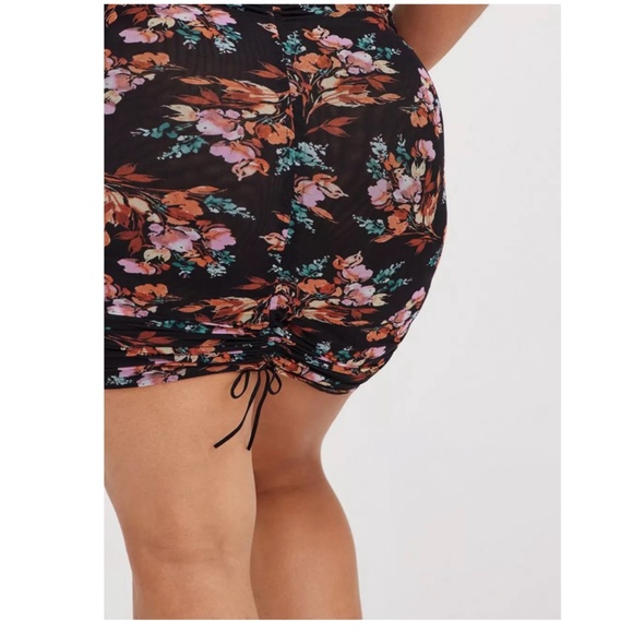 TORRID Ruched Mesh Chemise Flower Sprigs Size 4X - Picture 5 of 16